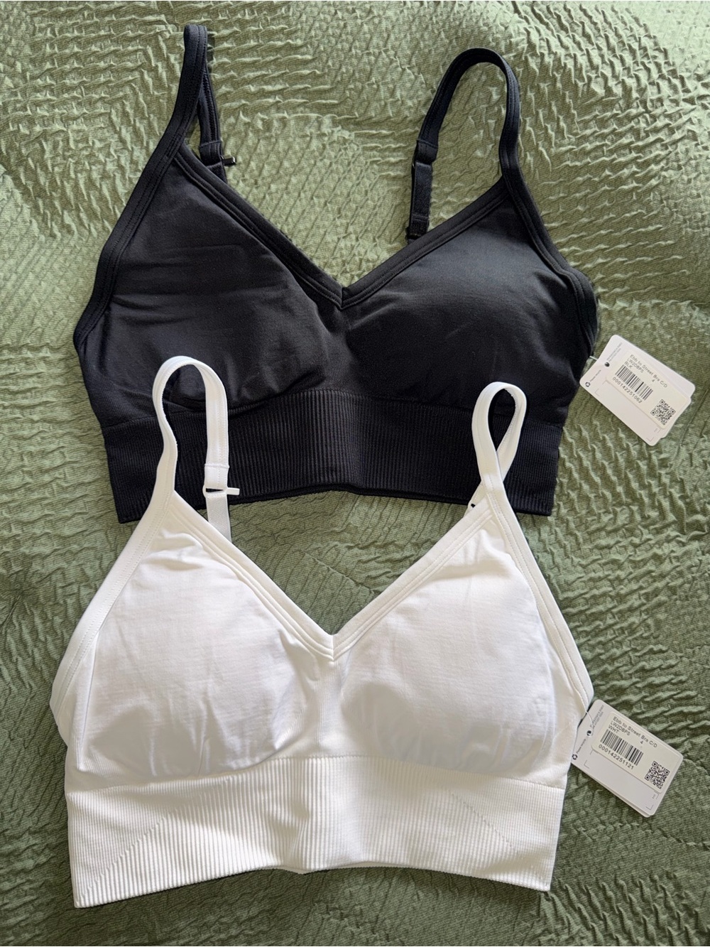 lululemon athletica Black & White Seamless V-Neck Bralette Duo